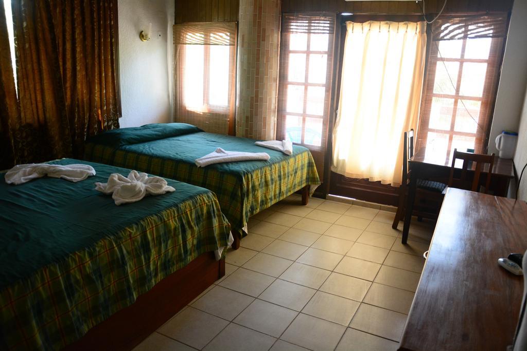 Hotel Sherwood Tela Luaran gambar