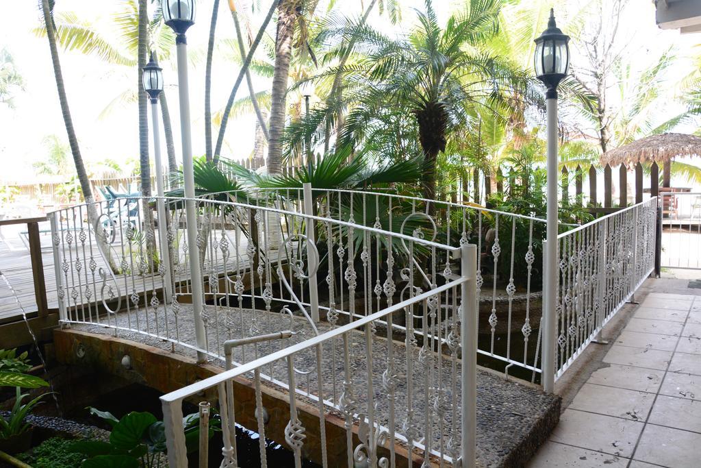 Hotel Sherwood Tela Luaran gambar